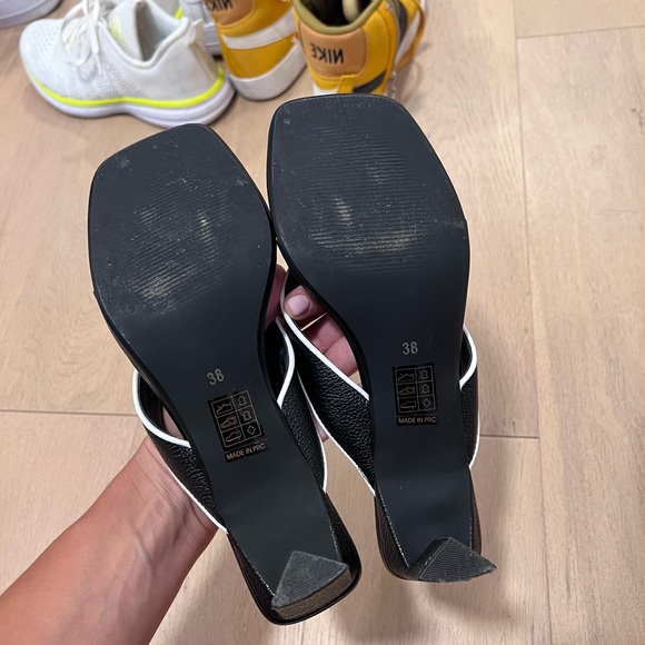 black and white heels - Picture 8 of 8